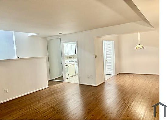 4th image of 14630 Bauer Dr APT 4