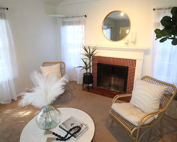 Charming Midtown Ventura Home- 3 Bedroom + 1.75 Bath — Photo 8