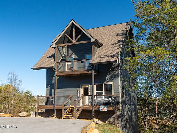 3rd image of 310 Paul Lafollette Way