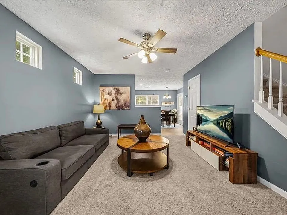 188 Ilex Dr