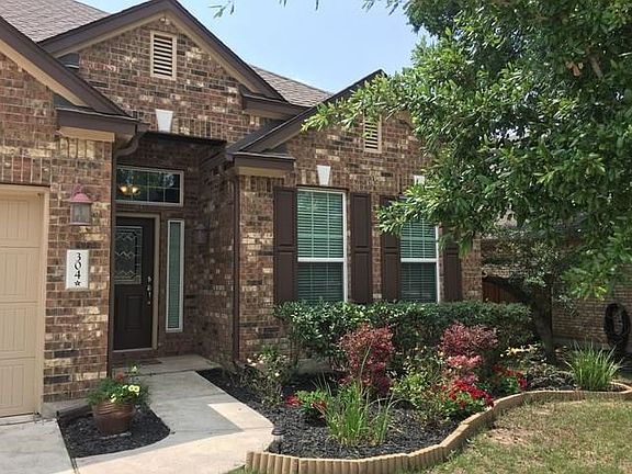 4th image of 304 Choke Canyon Ln