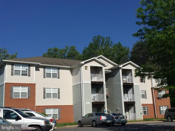 501 Garrison Woods Dr #303, Stafford, VA 22554