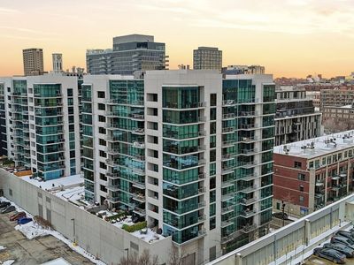 123 S Green St APT 501B, Chicago, IL, 60607