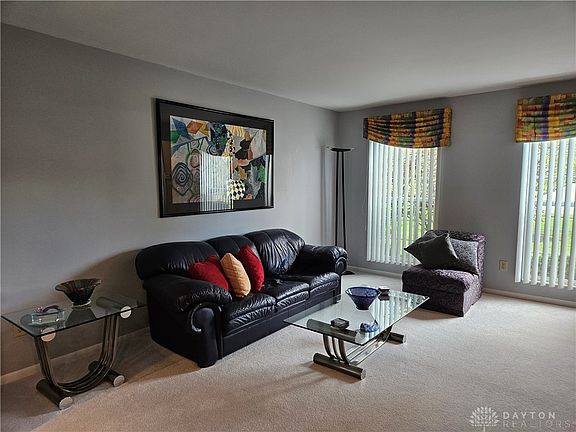 5th image of 7768 Waters Edge Dr