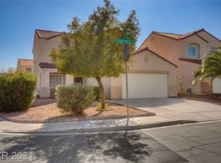 693 Oak Field Ln, Henderson, NV 89011