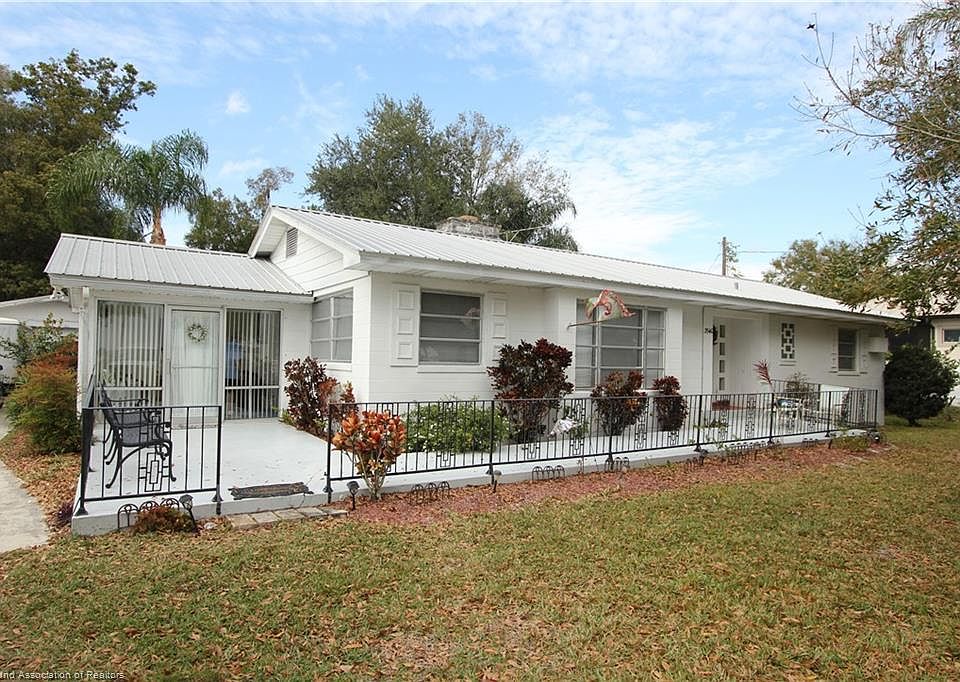 1st image of 3540 Lakeview Dr