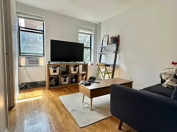 326 East 78th Street image 1 of 4