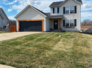 75 Eagles Bluff Dr, Winfield, MO 63389