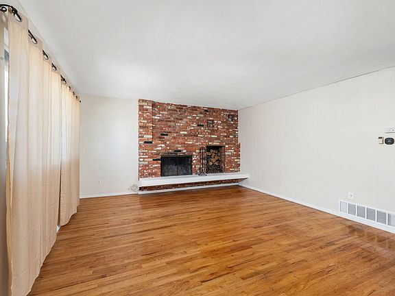 3rd image of 1231 Evilo St