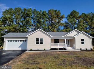131 Hollywood Dr, Ocean View, DE 19970
