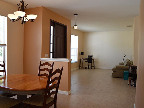 3rd image of 1762 SW Haylake Avenue