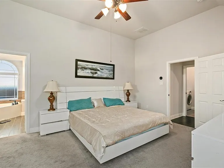 1313 Baynes Dr — Photo 17