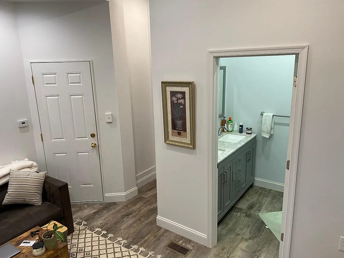 Building Photo - 3838 Baring St #1
