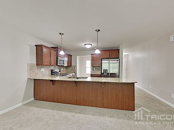 4th image of 1167 Valley St