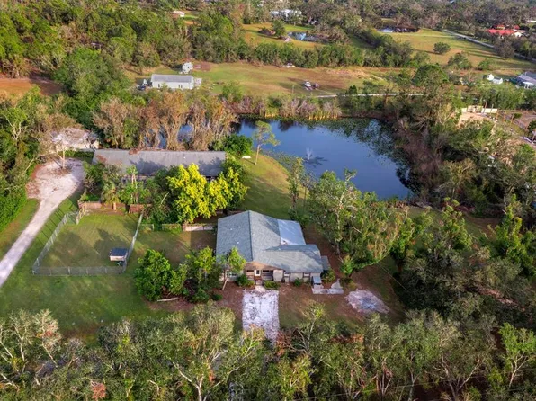 5645 Churchill Downs Rd, Sarasota, FL 34241