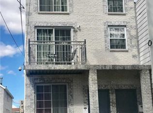 9520 86th St #2, Ozone Park, NY 11416