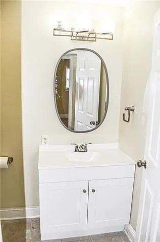 1815 Western Avenue Ext #7 — Photo 8