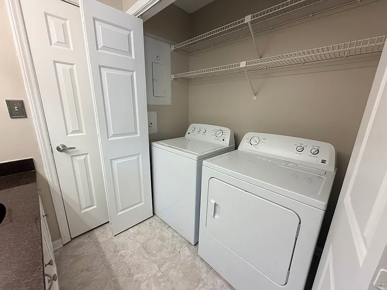 6517 Valene Ct — Photo 14