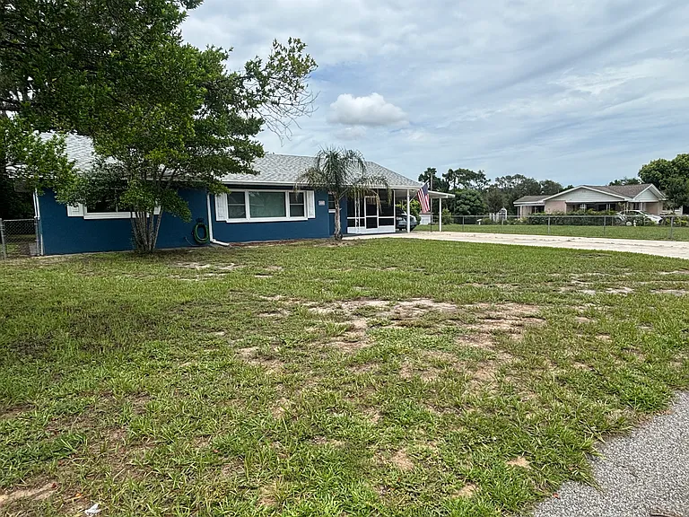 2531 Tall Palm Ave — Photo 2