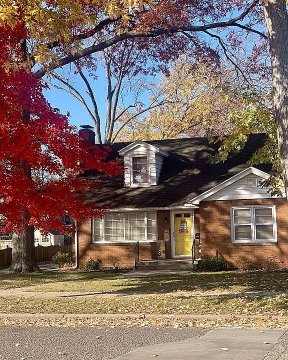 1st image of 361 Barton Ave