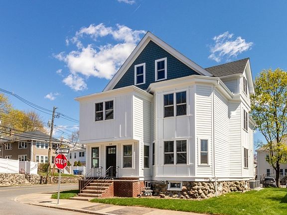 2nd image of 59-61 Wellington St #3
