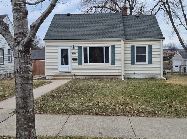 142 Van Buren Ave S, Hopkins, MN 55343