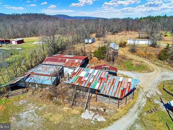 3rd image of 3631 Fairfield Rd