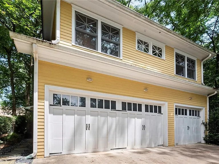 1065 Washita Ave NE #B — Photo 26
