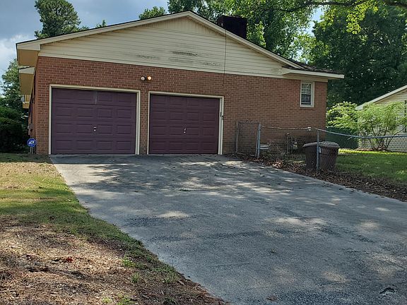 4th image of 100 Ashton Drive