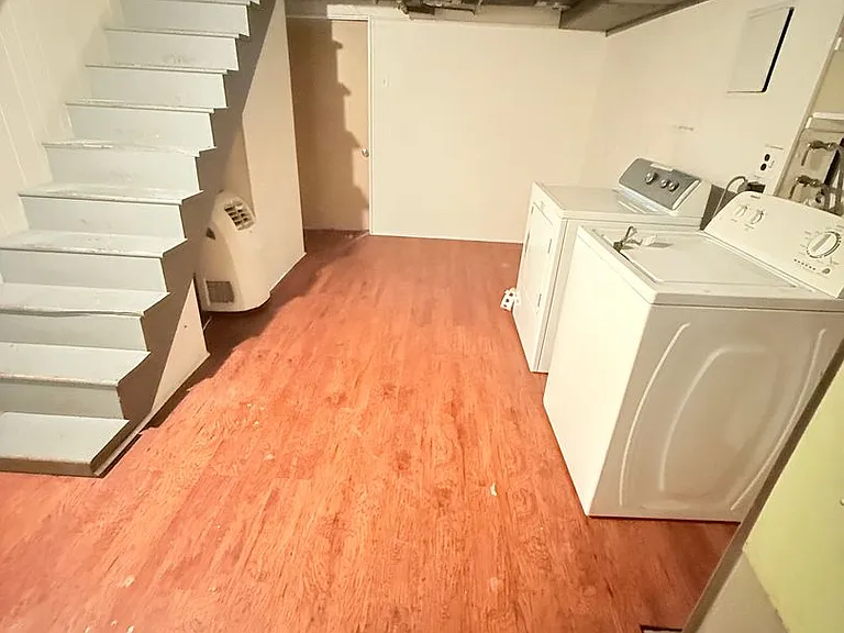 7 W 24th St #1 — Photo 10