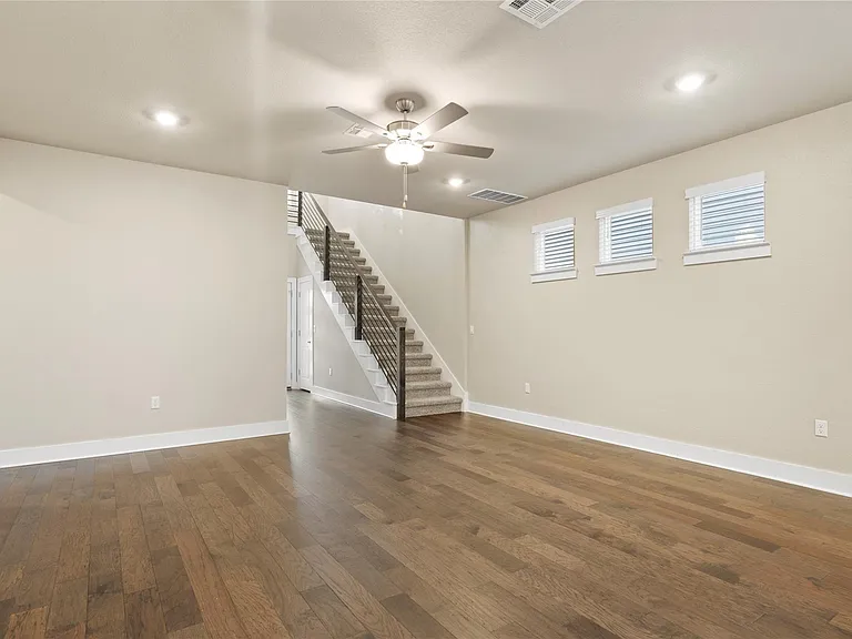 15701 Oglethorpe Dr #100 — Photo 9