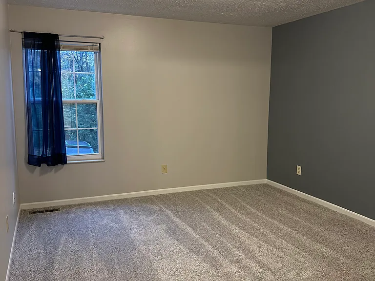 Master bedroom
2nd floor