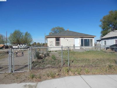 216 S Hugo Ave, Pasco, WA, 99301