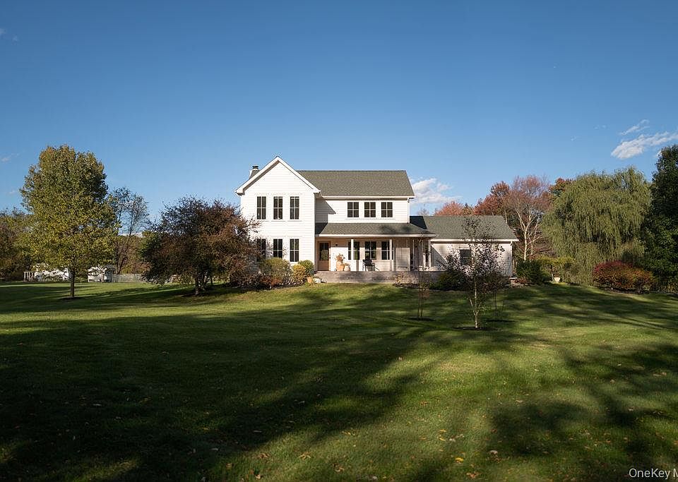 1st image of 325 Cedar Heights Road