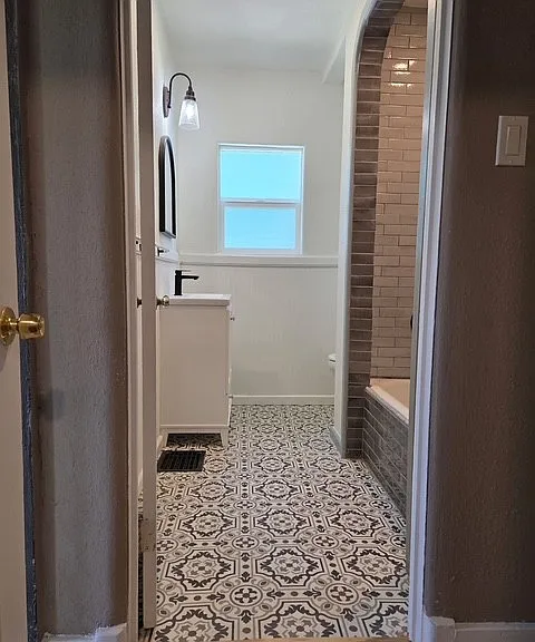 241 Hillside Ave — Photo 8