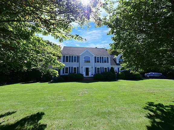 2nd image of 20 Fieldwood Drive
