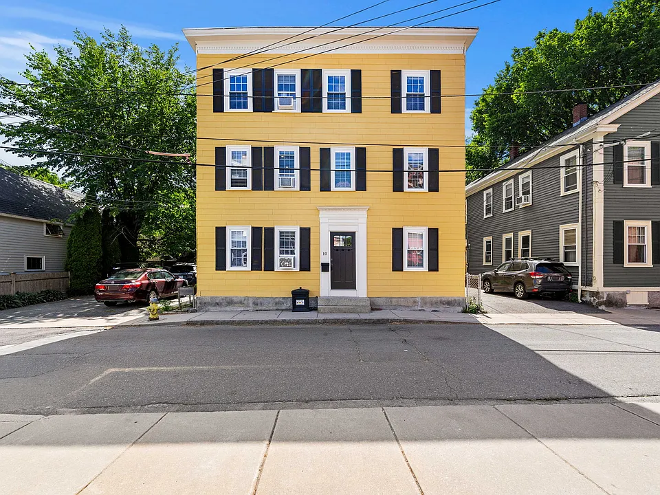 10 Daniels St #2