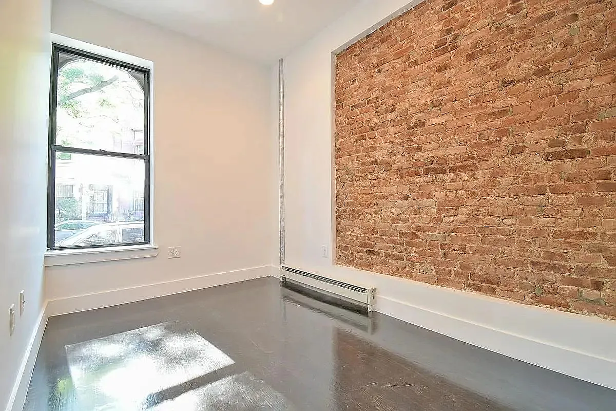Building Photo - 55 Brooklyn Ave #4