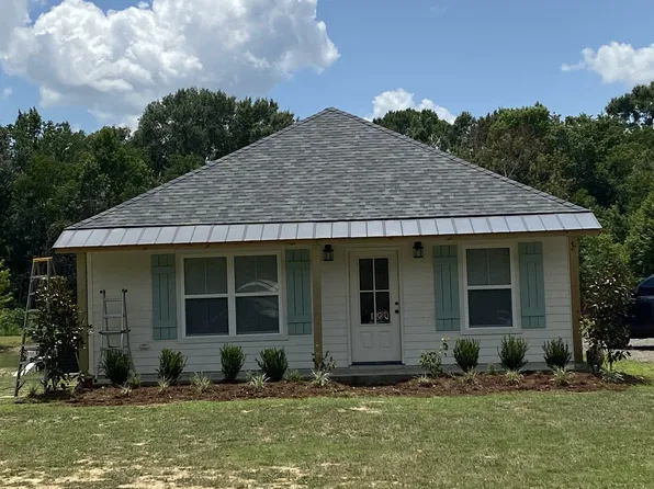 8362 Roberts Cove Rd, Church Pt, LA 70578