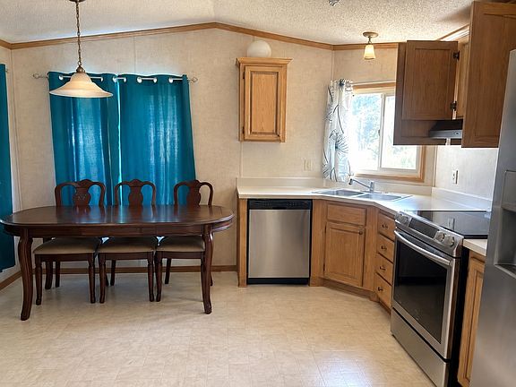 3rd image of 43201 Lougheed Hwy #41