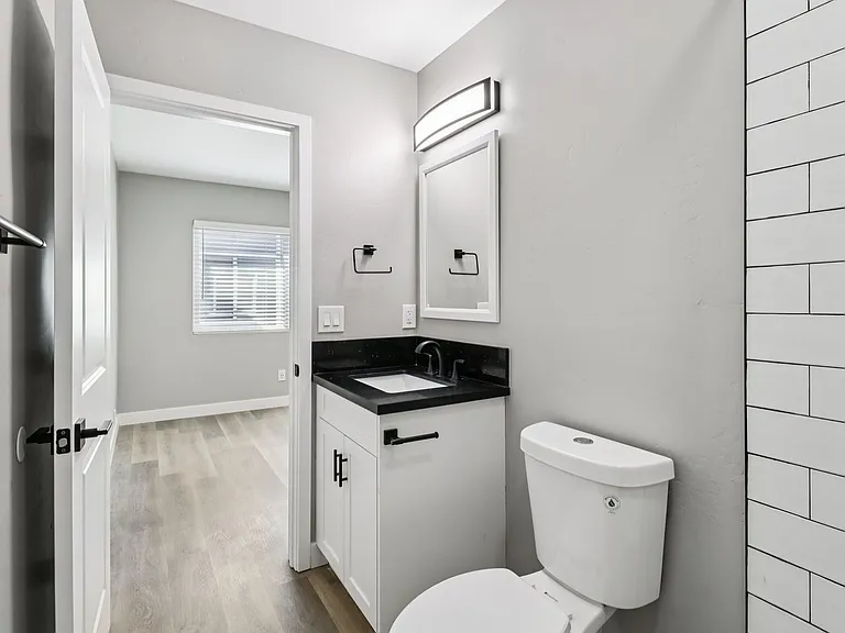 Duplet at Hillcrest | Modern Studio, 1 & 3 Bedroom Apartments — Photo 75