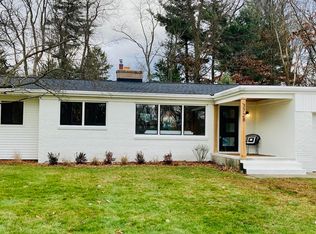 3728 Williamson Ave NE, Grand Rapids, MI 49525