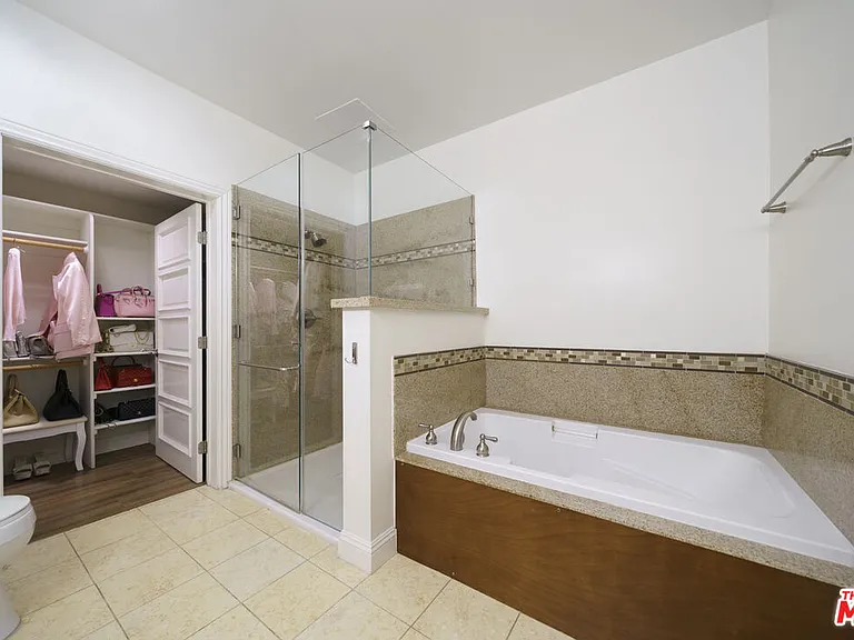 440 S Occidental Blvd #204 — Photo 25