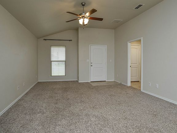 4th image of 13808 Uvalde Ave