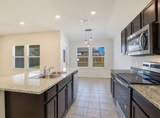 551 Taggart Trl, Jarrell, TX 76537