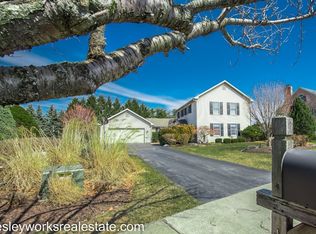 3728 Chris Dr, Emmaus, PA