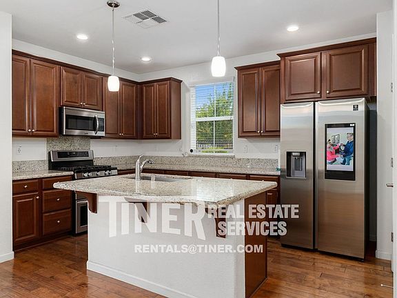 2nd image of 3112 Verwood Pl