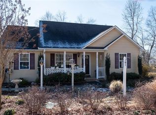 103 Hamlin Park Dr, Kernersville, NC 27284