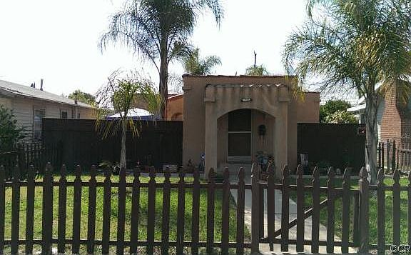 3rd image of 7943 Comstock Ave