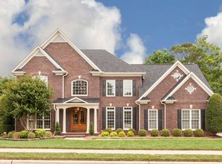 2305 Narrawood St, Raleigh, NC 27614